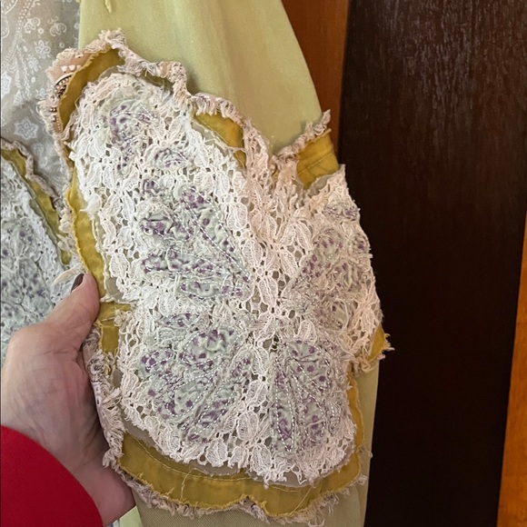 Blue Velvet Mixed Media Olive Green/Blue-White Stripe/Khaki/Lace Butterfly Shirt - Picture 11 of 16